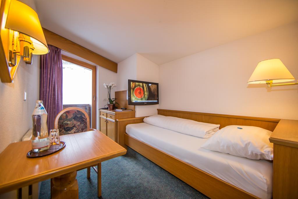 Hotel Cresta Samnaun Δωμάτιο φωτογραφία